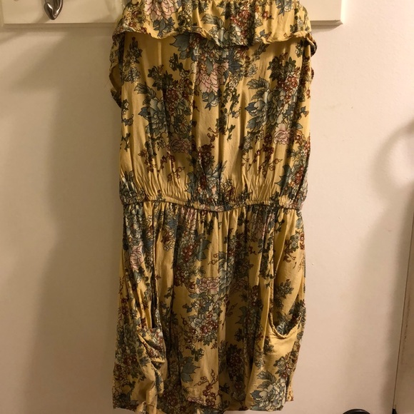 Floral Strapless Romper - Picture 1 of 2